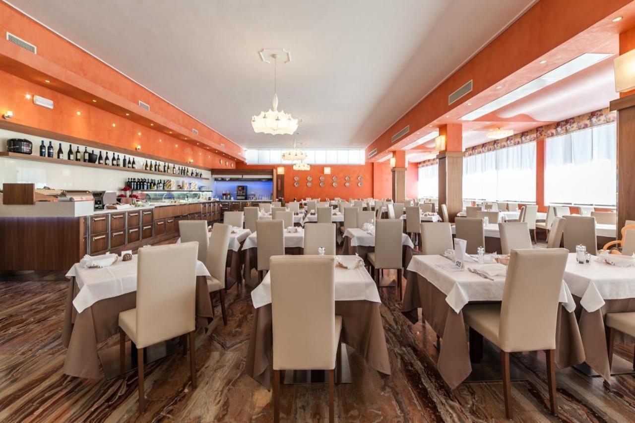 Hotel President Бібіоне Екстер'єр фото