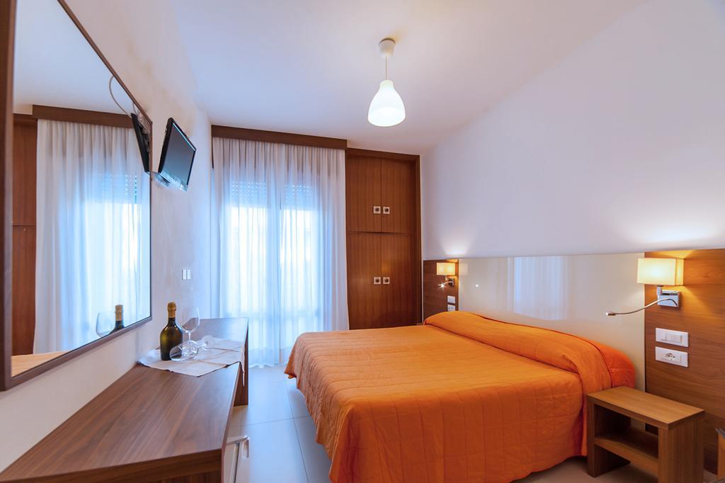 Hotel President Бібіоне Екстер'єр фото